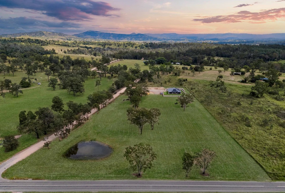 2019199528 25 1 240423 050642 w1200 h900