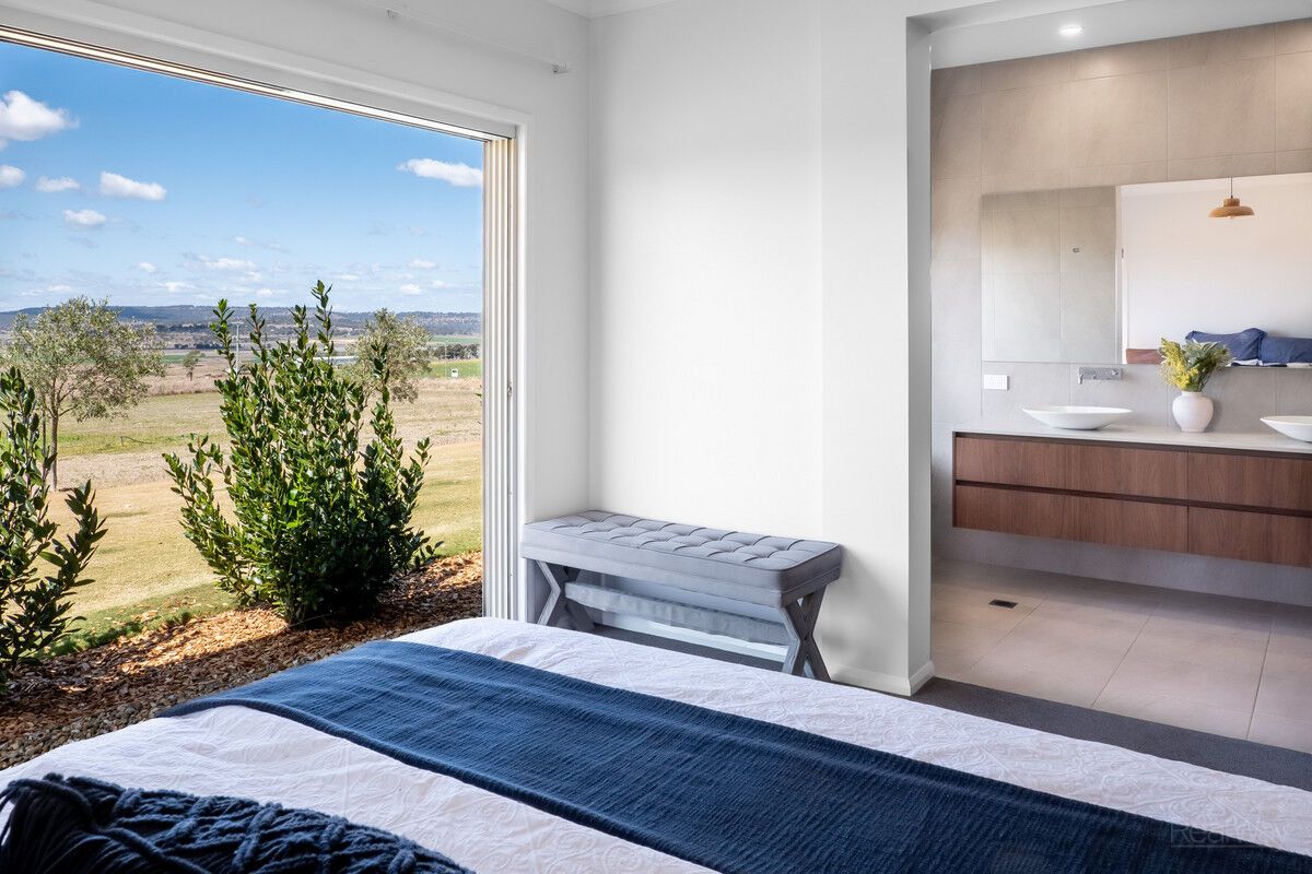 2018751434 15 1 230906 051827 w1200 h800