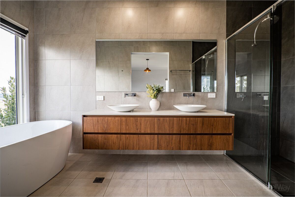 2018751434 16 1 230906 051827 w1200 h800