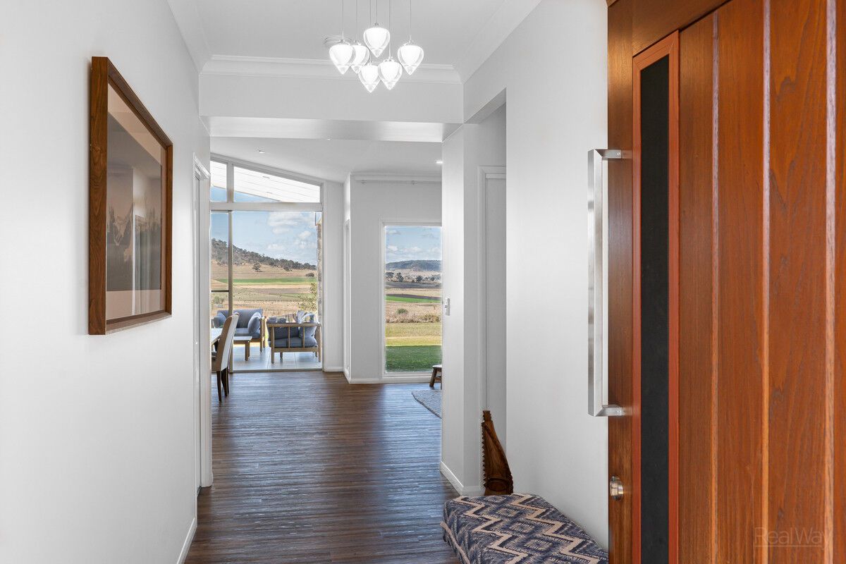 2018751434 3 1 230906 051827 w1200 h800