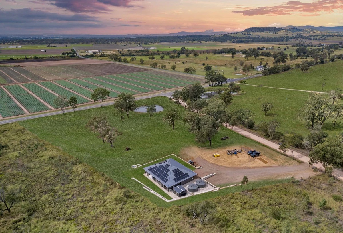 2019199528 3 1 240423 050642 w1200 h900